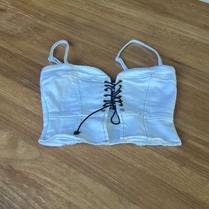 MISS 8 CROP LACE-UP TOP